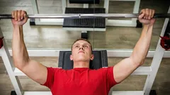 Non per i muscoli, ma per te: allenamenti che renderanno il corpo davvero forte