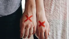 Campanelli d’allarme all’inizio di una relazione: quali segnali non puoi ignorare?